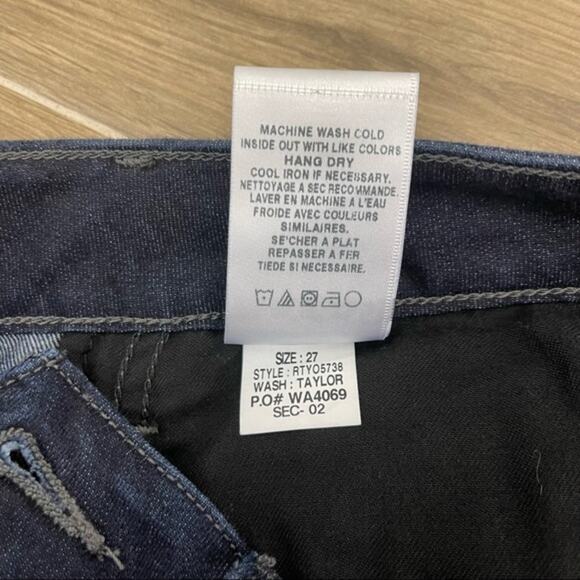 Joe’s Curvy Bootcut Taylor Wash Color Size 27 NWOT - Picture 12 of 12